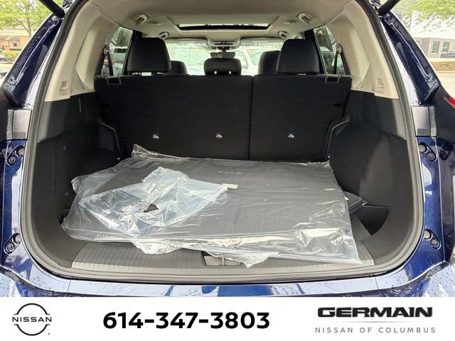New 2026 Nissan Rogue Dark Armor AWD/4WD image 15