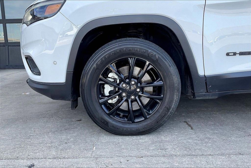 Used 2023 Jeep Cherokee Altitude Lux image 8
