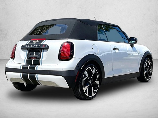 Used 2025 MINI Cooper S FWD image 2