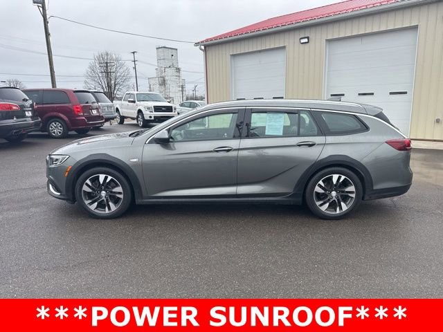 Used 2018 Buick Regal Essence w/ Driver Confidence Package #1 image 6