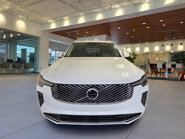 New 2026 Volvo XC90 B5 Plus w/ Protection Package Premier AWD/4WD image 5