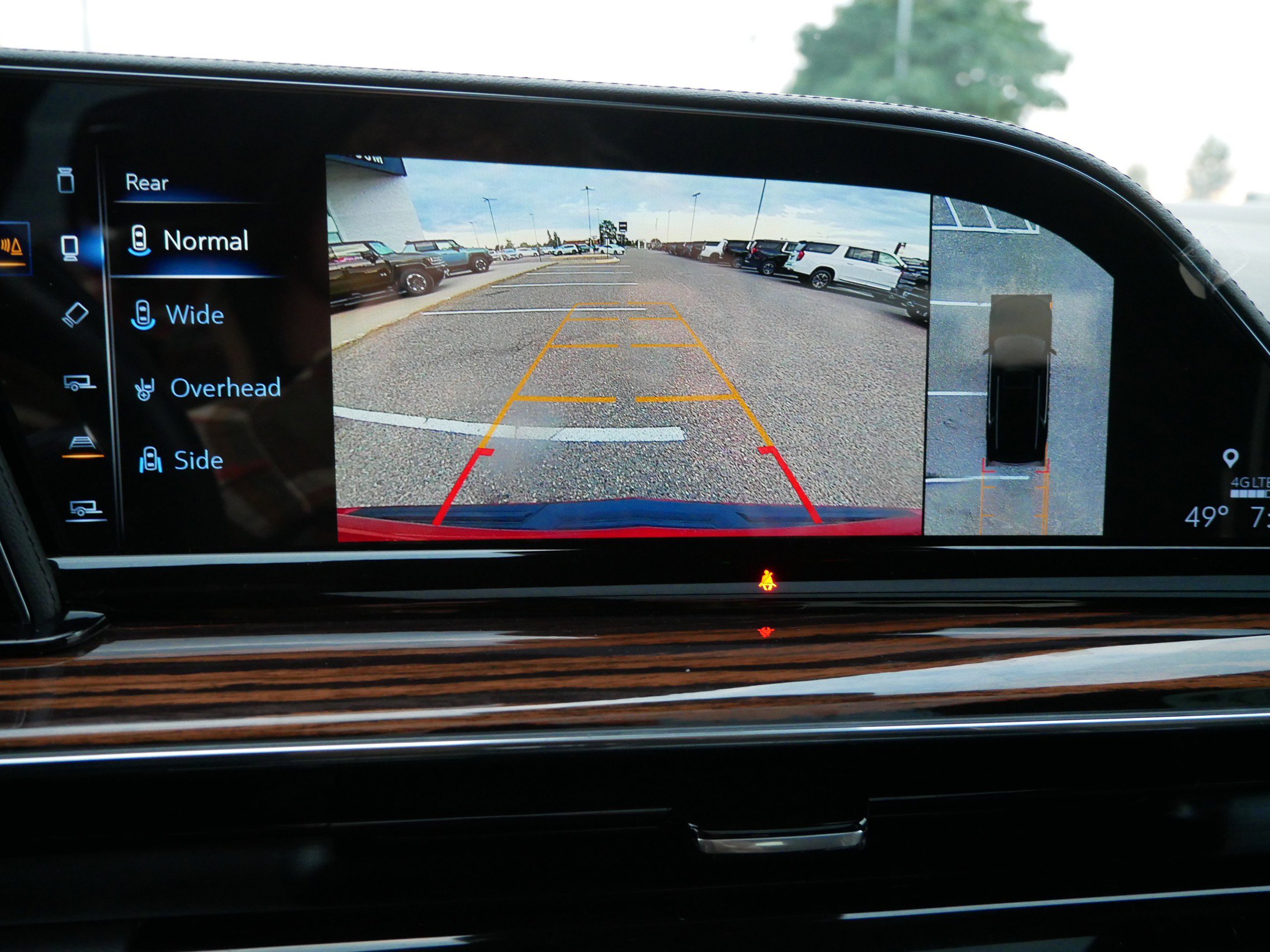 Used 2023 Cadillac Escalade Premium Luxury w/ Performance Package image 20