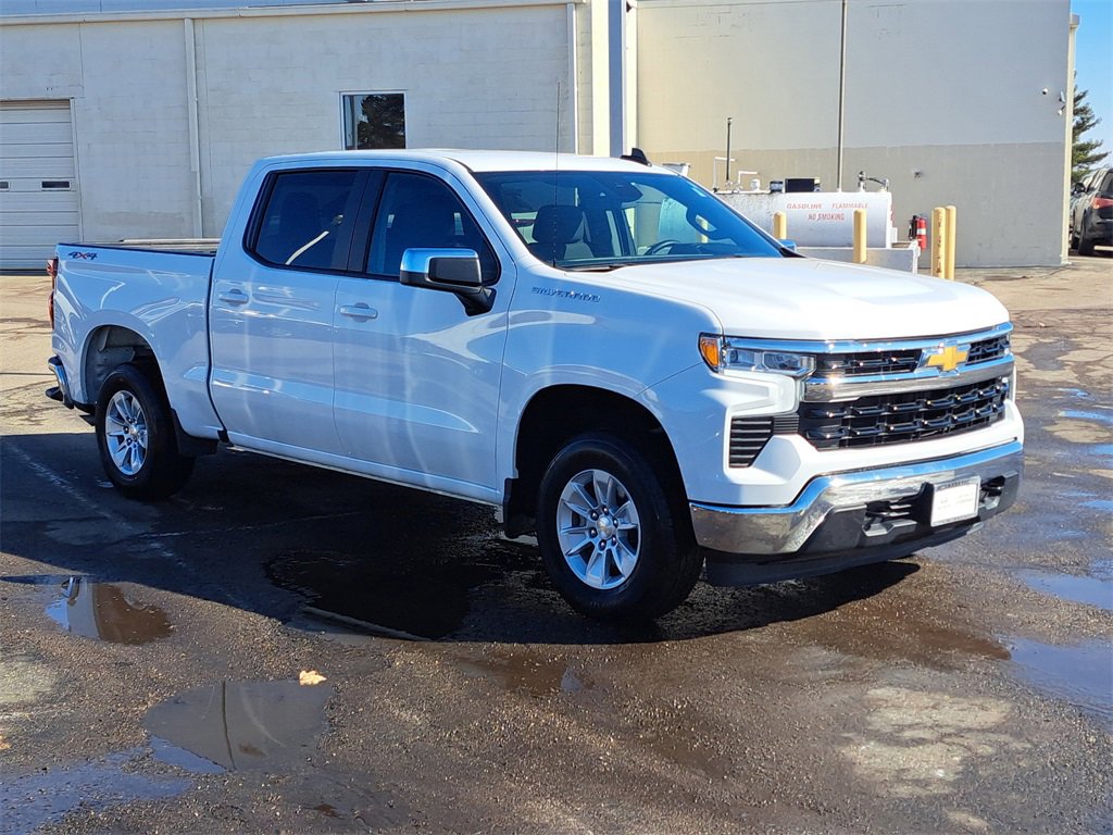Used 2025 Chevrolet Silverado 1500 LT image 7