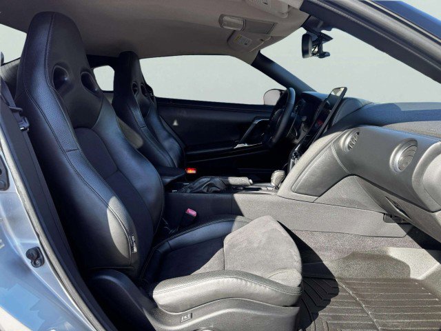 Used 2009 Nissan GT-R Premium image 44