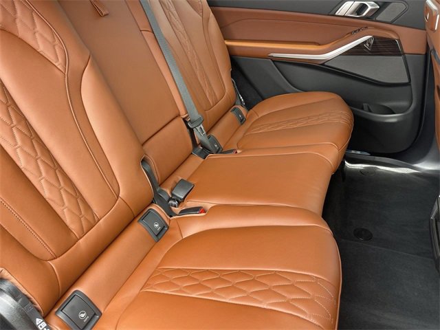 New 2026 BMW X7 M60i image 13