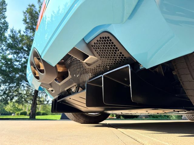 Used 2006 Ford GT RWD image 40