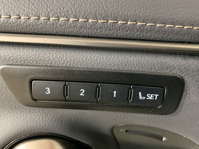 Used 2025 Lexus ES 350 Ultra Luxury w/ Accessory Package (Z2) image 19