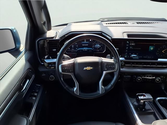 Used 2022 Chevrolet Silverado 1500 LTZ w/ Technology Package AWD/4WD image 13