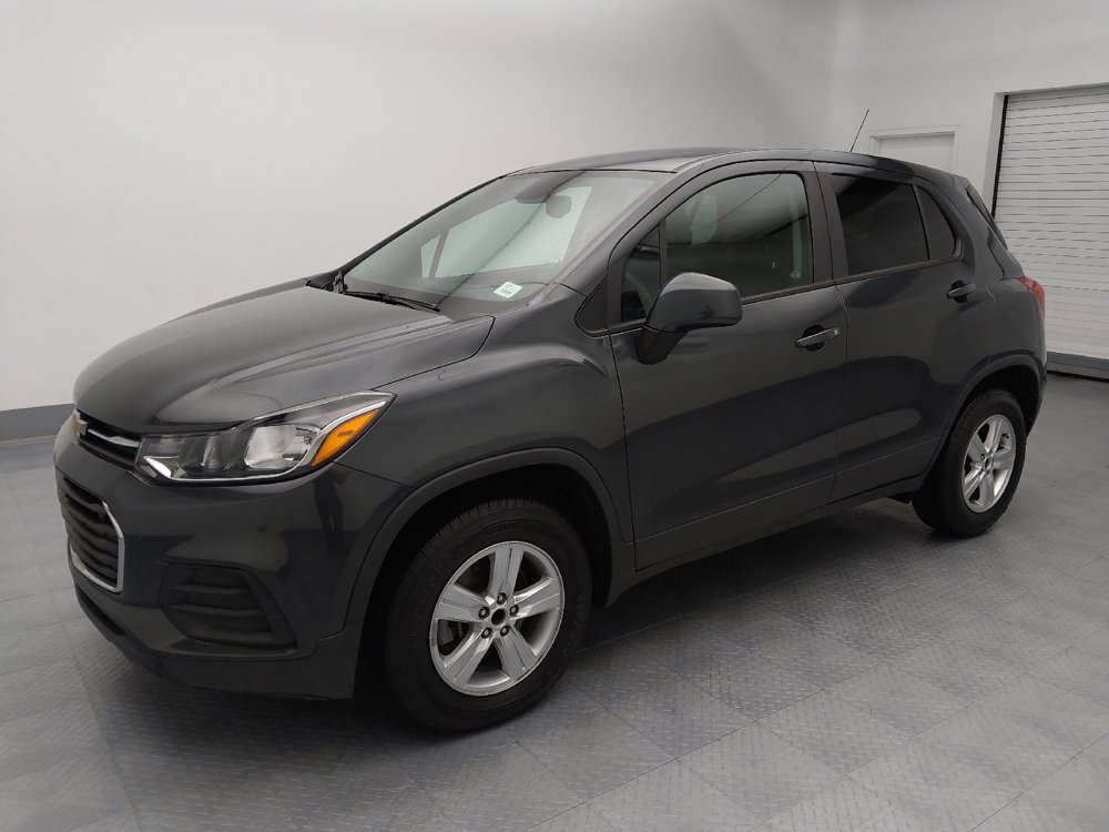 Used 2020 Chevrolet Trax LS w/ Tint and Cruise Package image 2