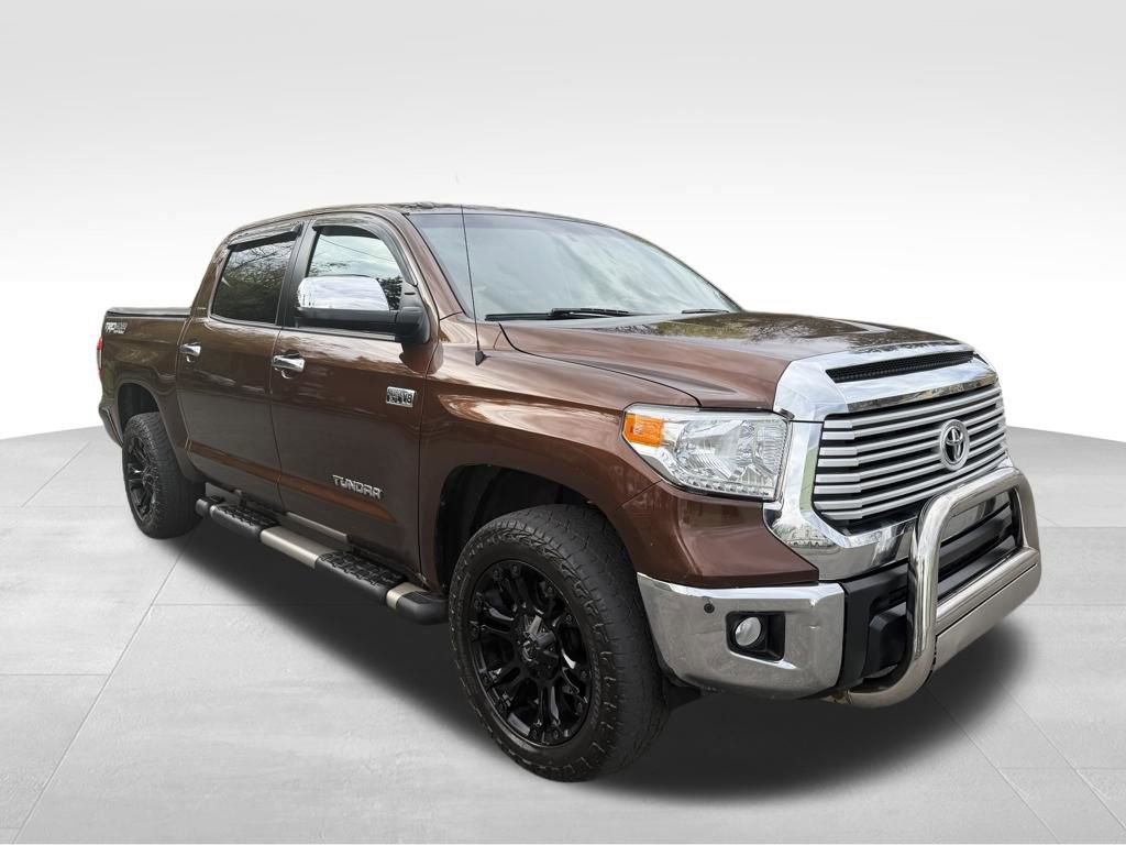 Used 2017 Toyota Tundra Limited w/ Limited Premium Package AWD/4WD image 9