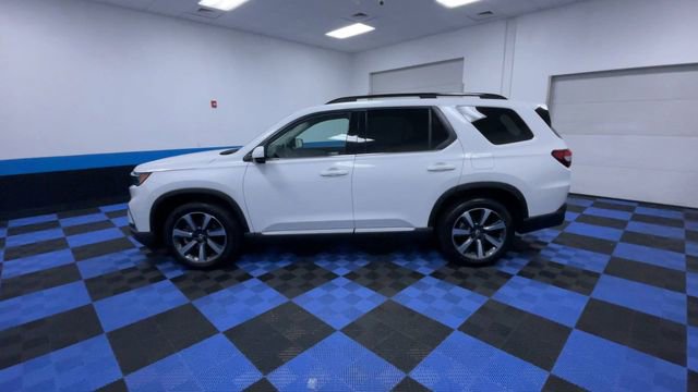 Used 2025 Honda Pilot Elite image 5