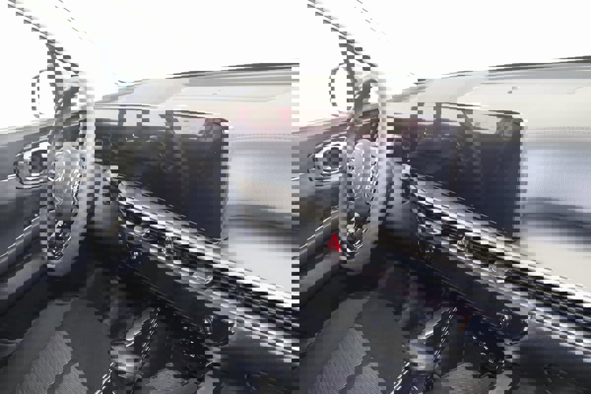 Used 2025 Kia Sorento LX image 40