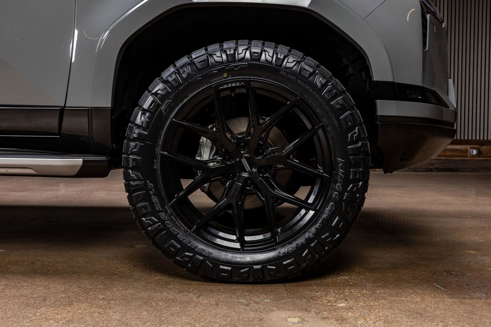 Used 2025 Lexus GX 550 image 12