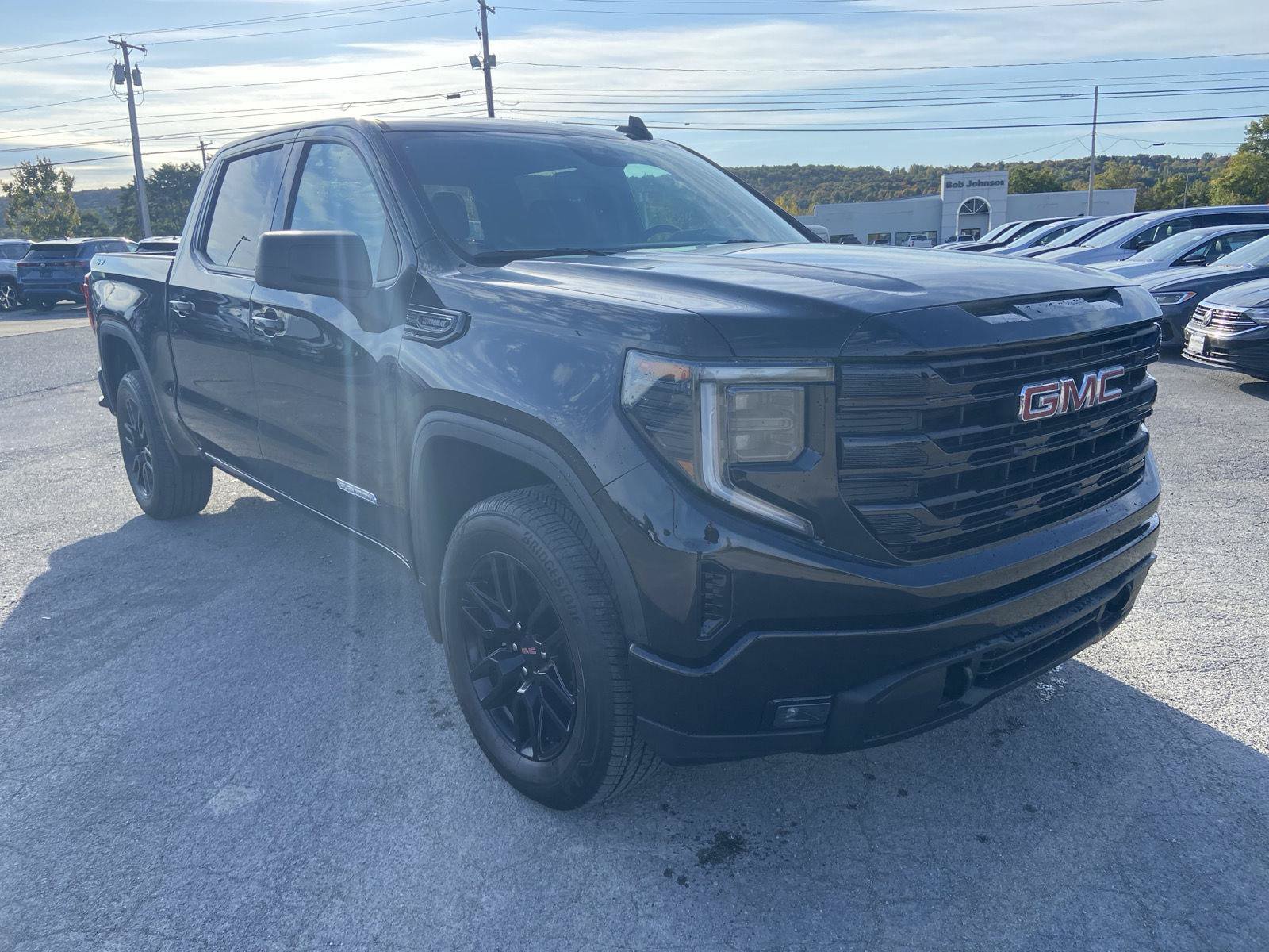 Used 2026 GMC Sierra 1500 Elevation AWD/4WD image 1