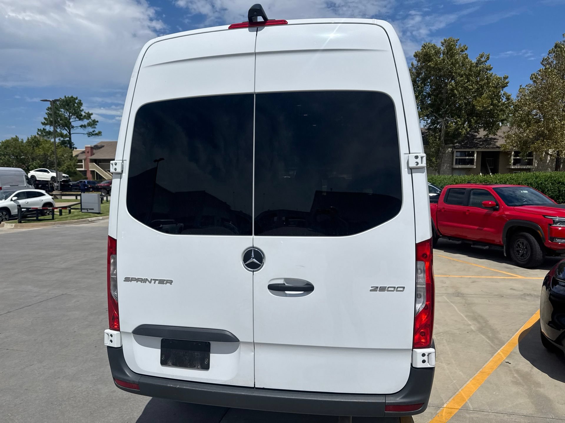 Used 2025 Mercedes-Benz Sprinter 2500 image 5
