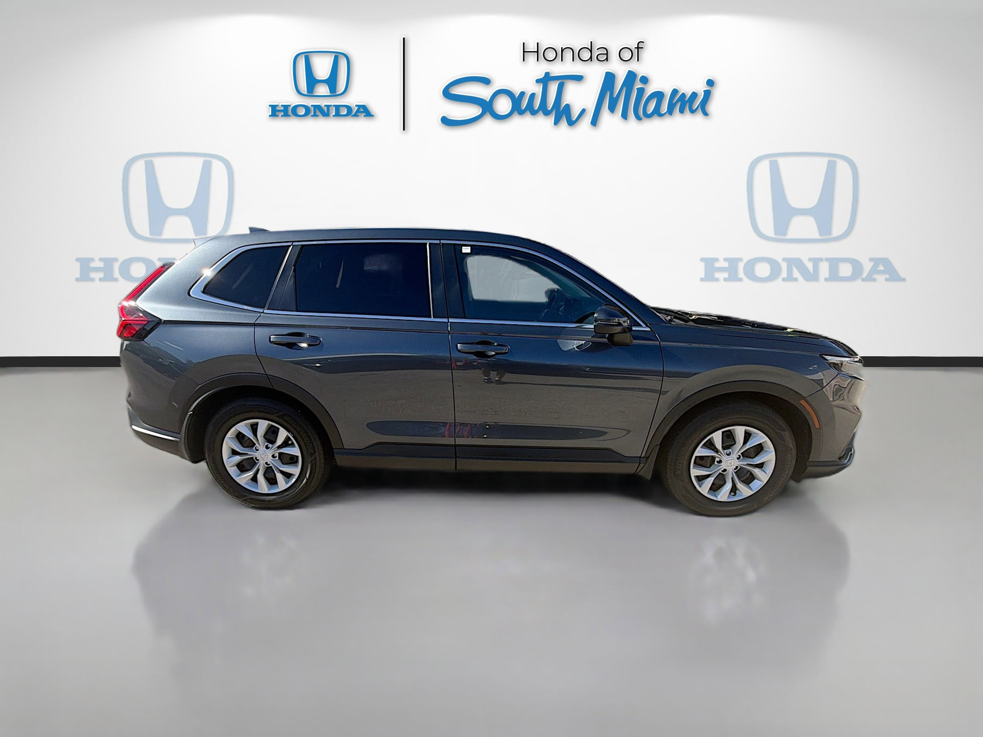 Used 2025 Honda CR-V LX image 8