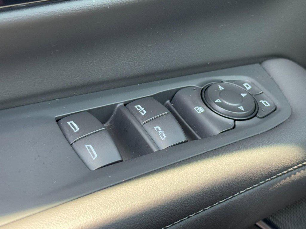 Used 2025 Chevrolet Tahoe LT image 24