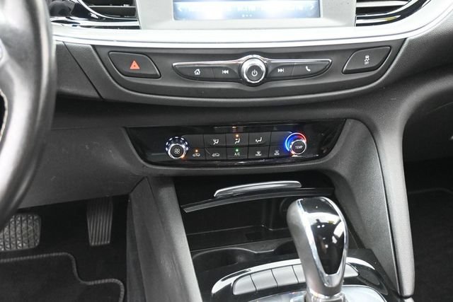 Used 2018 Buick Regal Preferred FWD image 20