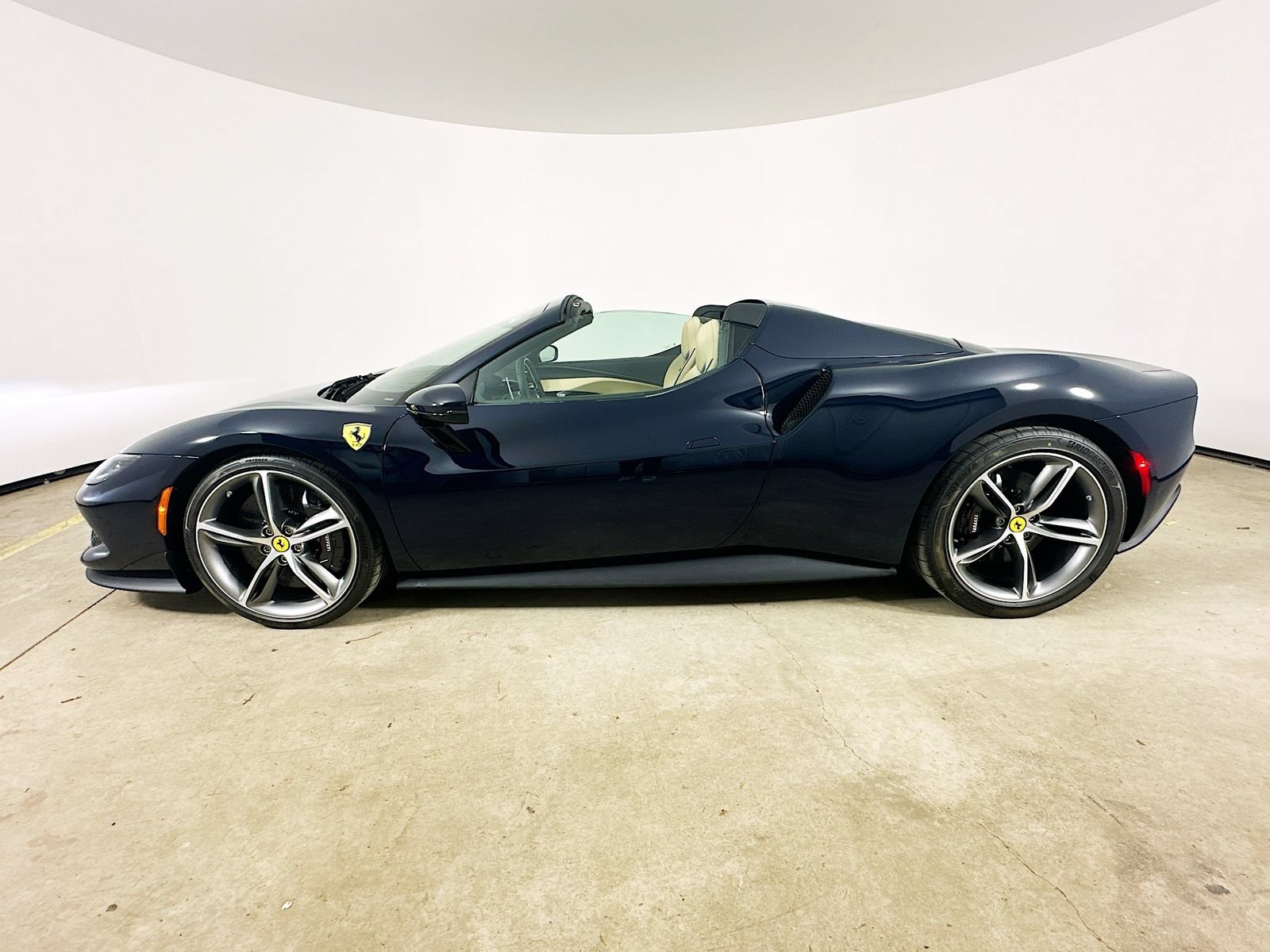 Used 2025 Ferrari 296 GTS RWD image 37