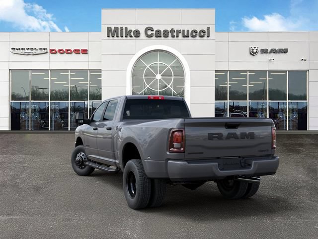 New 2026 RAM 3500 Big Horn AWD/4WD image 4
