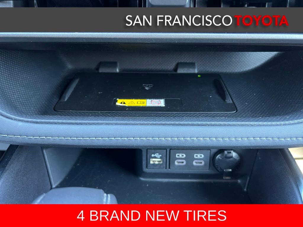 Used 2023 Toyota Highlander Limited image 29