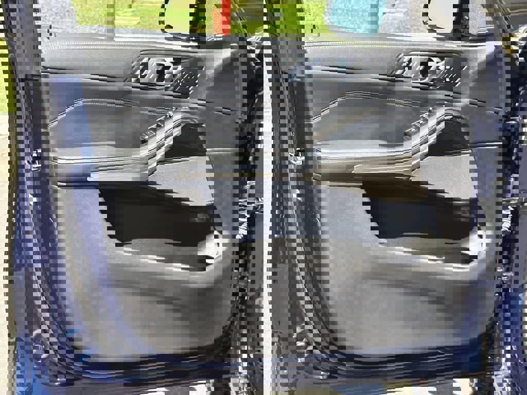 Used 2021 BMW X5 M50i w/ Executive Package image 24