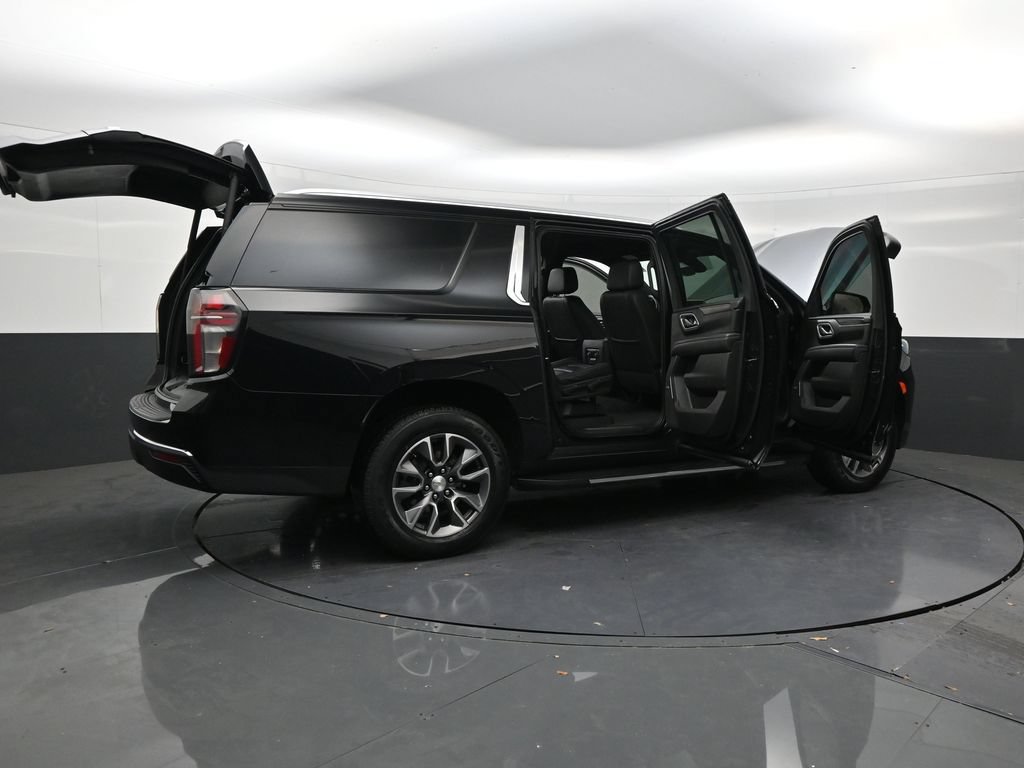 Used 2021 Chevrolet Suburban LT AWD/4WD image 27