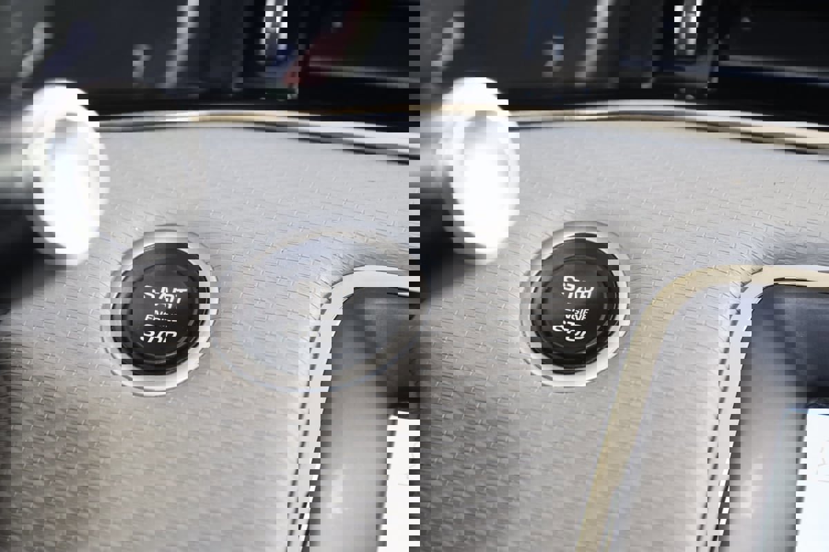 Used 2022 Land Rover Range Rover Evoque R-Dynamic S image 27