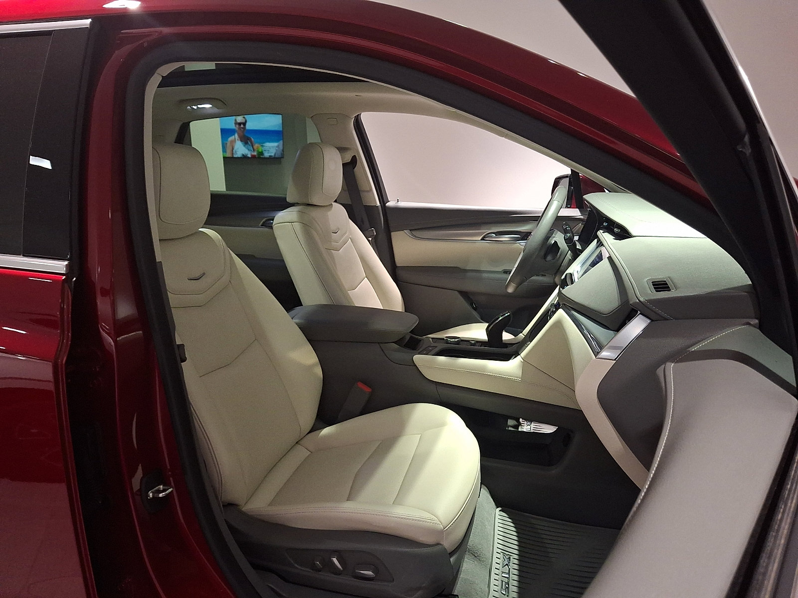 Certified 2023 Cadillac XT5 Premium Luxury AWD/4WD image 19
