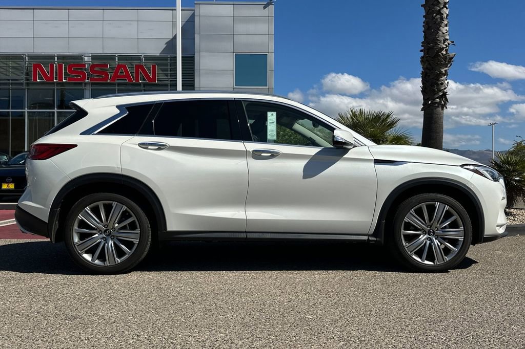 Used 2022 INFINITI QX50 Sensory image 3