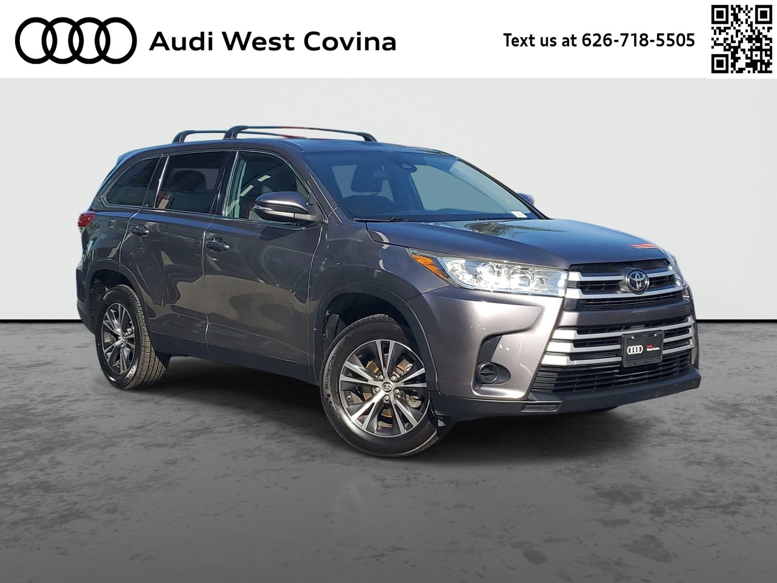 Used 2019 Toyota Highlander LE w/ Carpet Mat Package (TMS) image 1