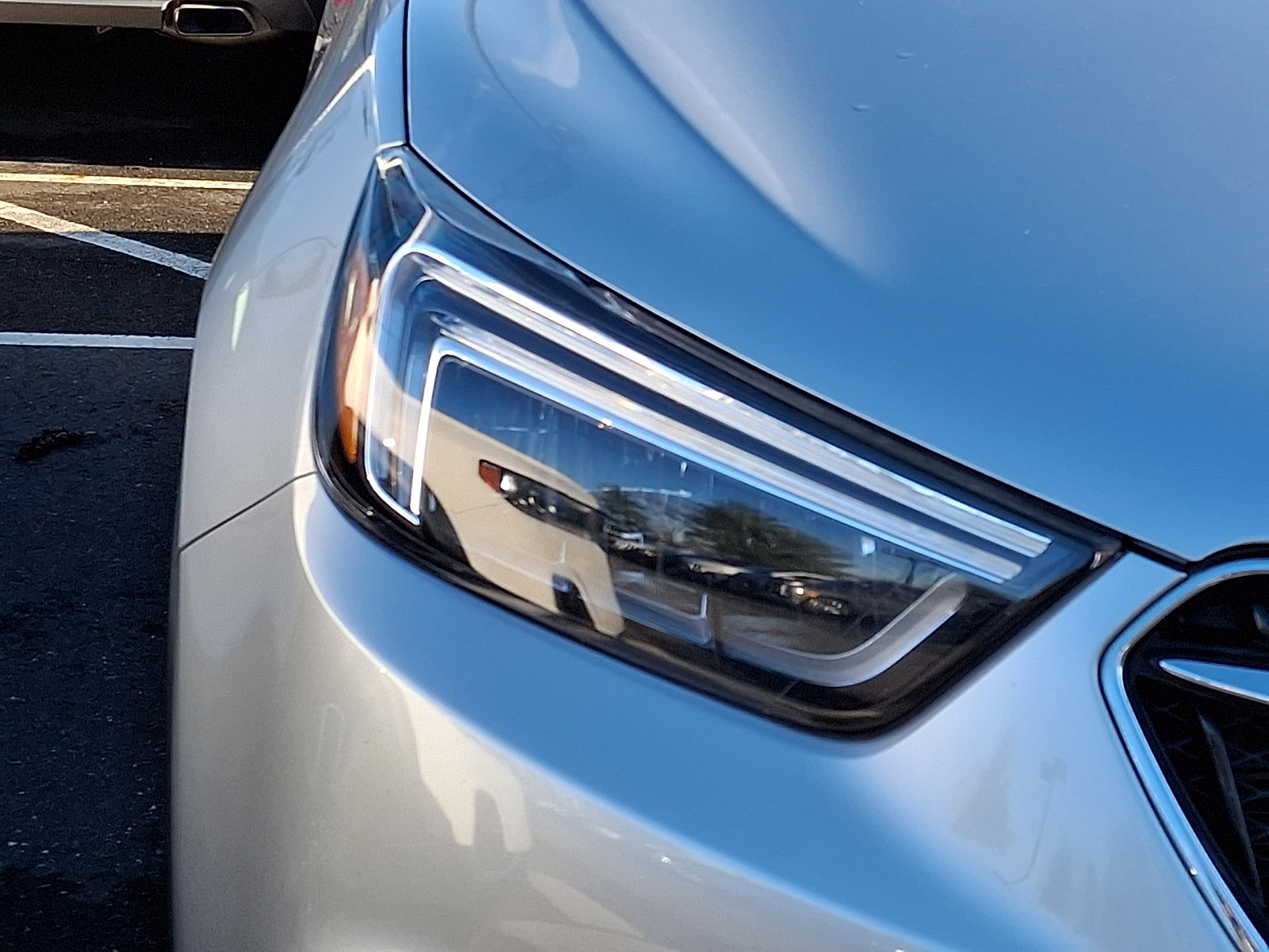 Used 2019 Buick Encore Essence image 9