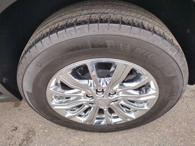 Used 2019 Cadillac XT5 Luxury image 14