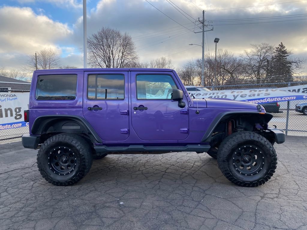 Used 2018 Jeep Wrangler Unlimited Sahara w/ Dual Top Group image 2