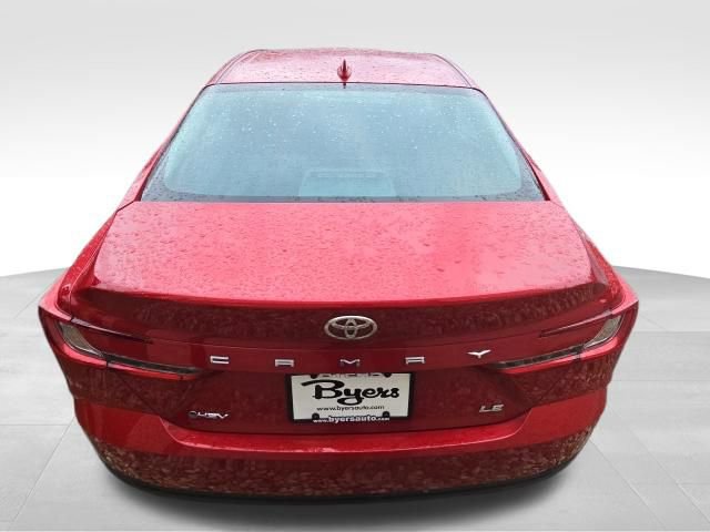 Used 2025 Toyota Camry LE image 5