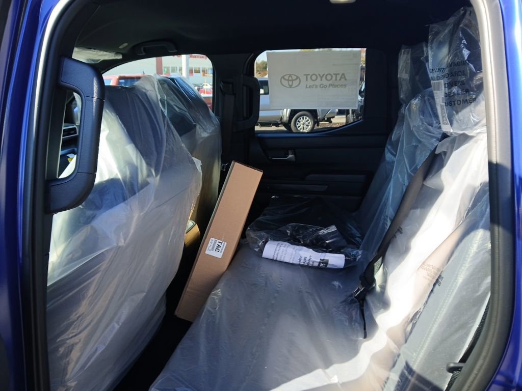 New 2025 Toyota Tacoma TRD Off-Road image 7