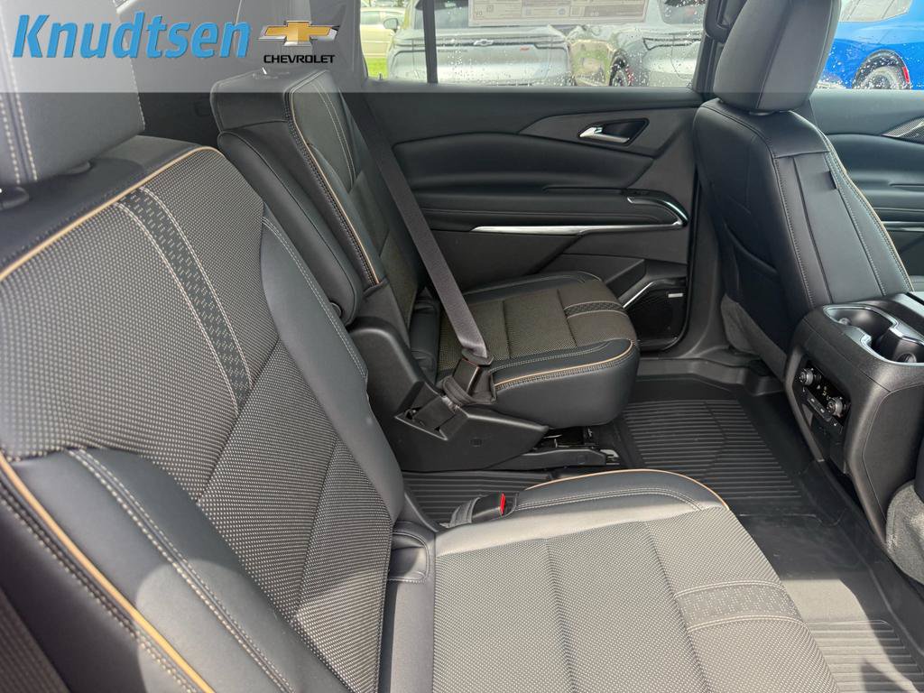 New 2026 Chevrolet Traverse High Country w/ LPO, Floor Liner Package AWD/4WD image 13