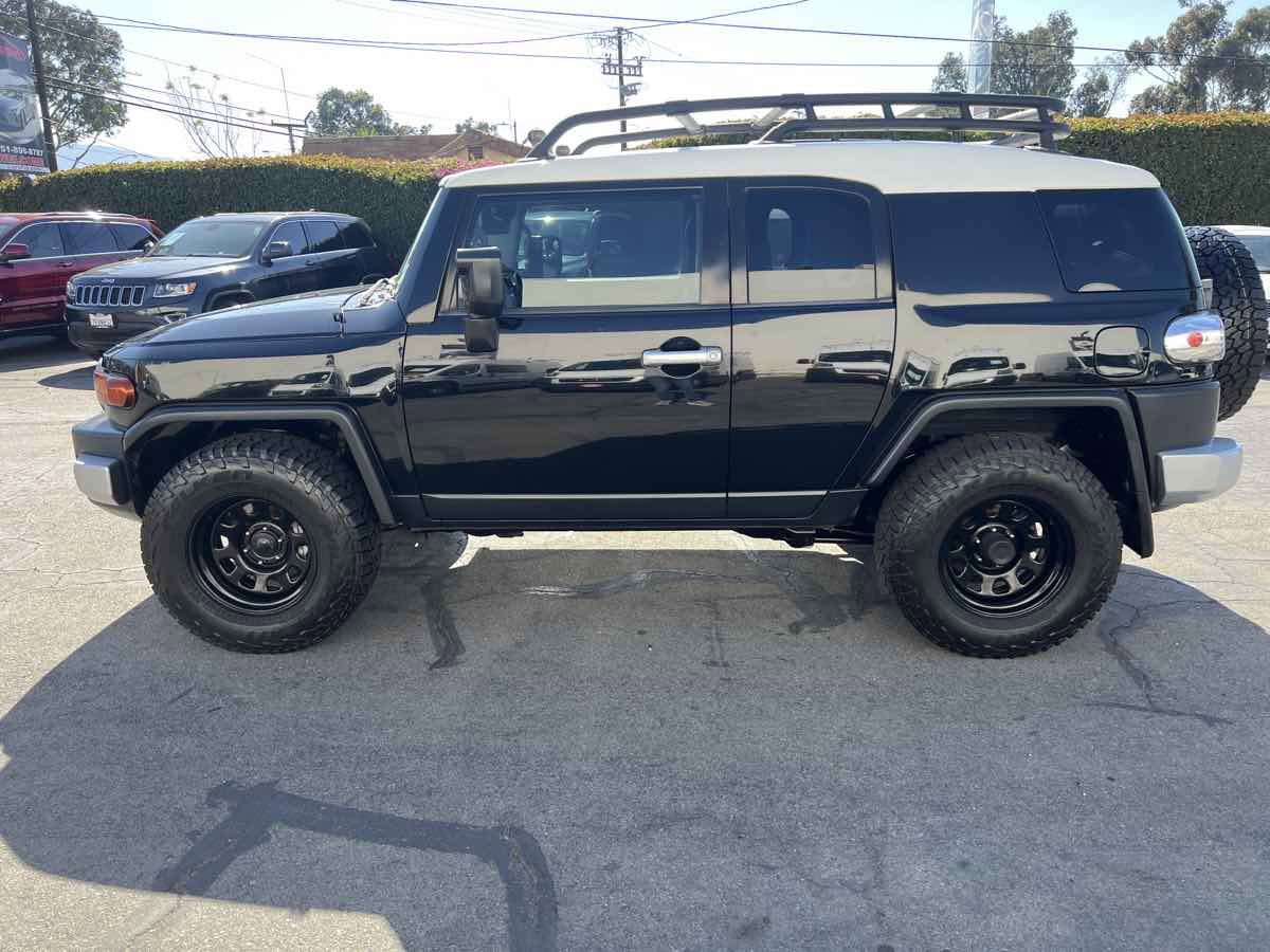 Used 2008 Toyota FJ Cruiser 4WD image 8