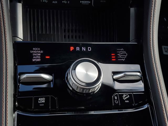 New 2026 Jeep Grand Cherokee Summit image 34