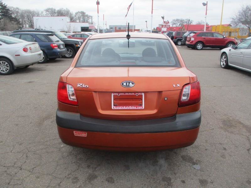 Used 2009 Kia Rio LX FWD image 5