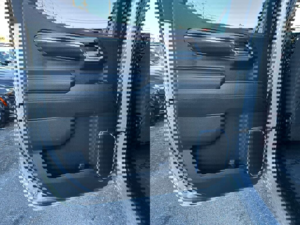 Used 2022 Chevrolet Silverado 1500 LT image 19