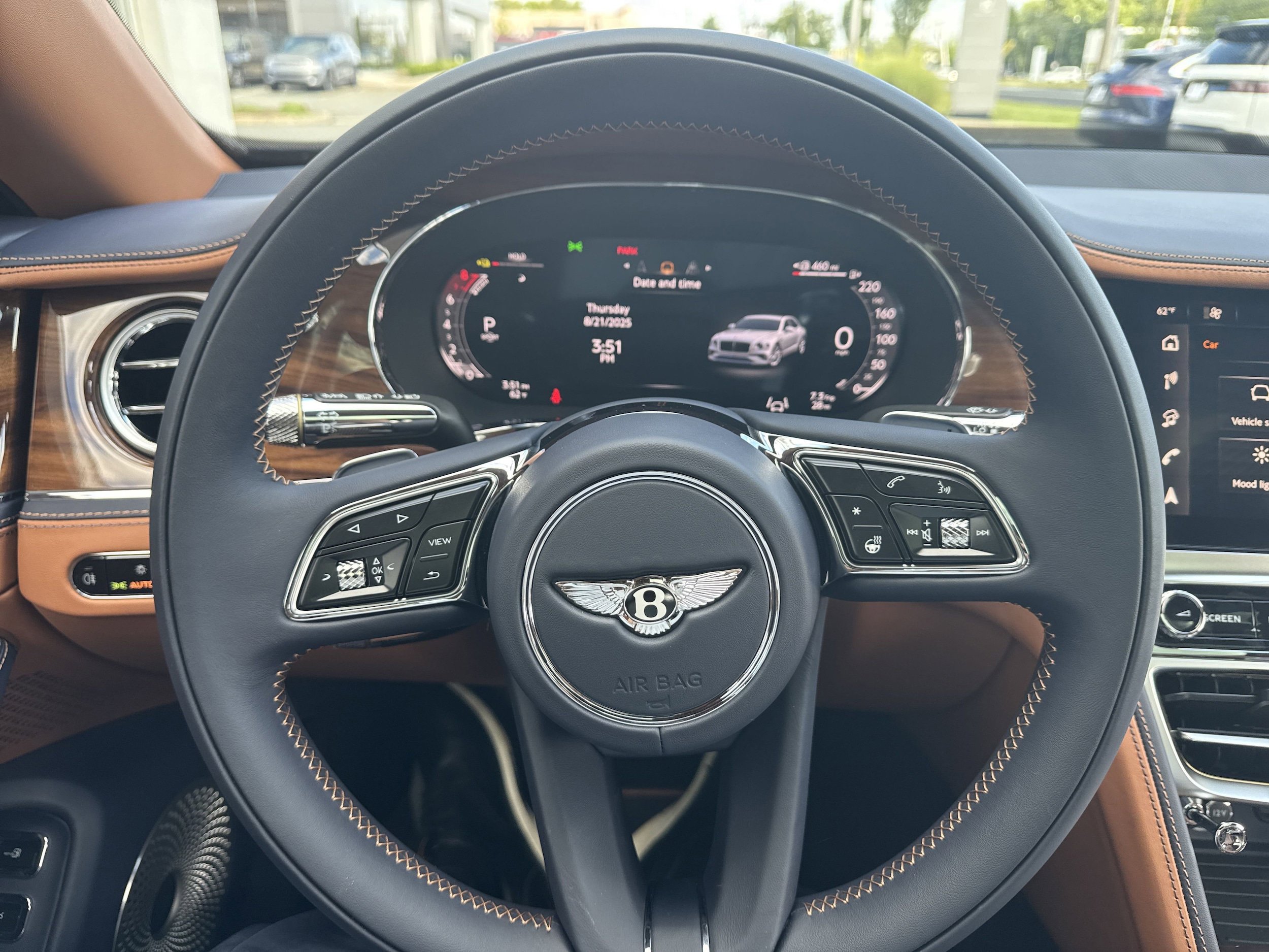 New 2025 Bentley Flying Spur Plug-In Hybrid image 19
