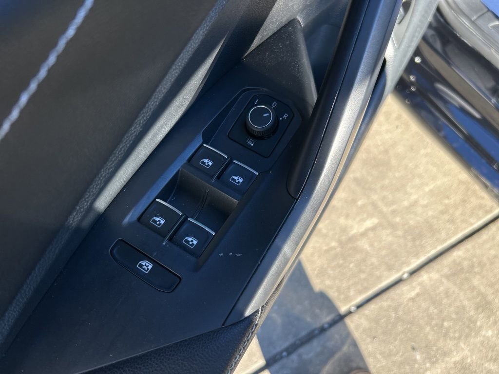 Used 2024 Volkswagen Jetta SEL image 16