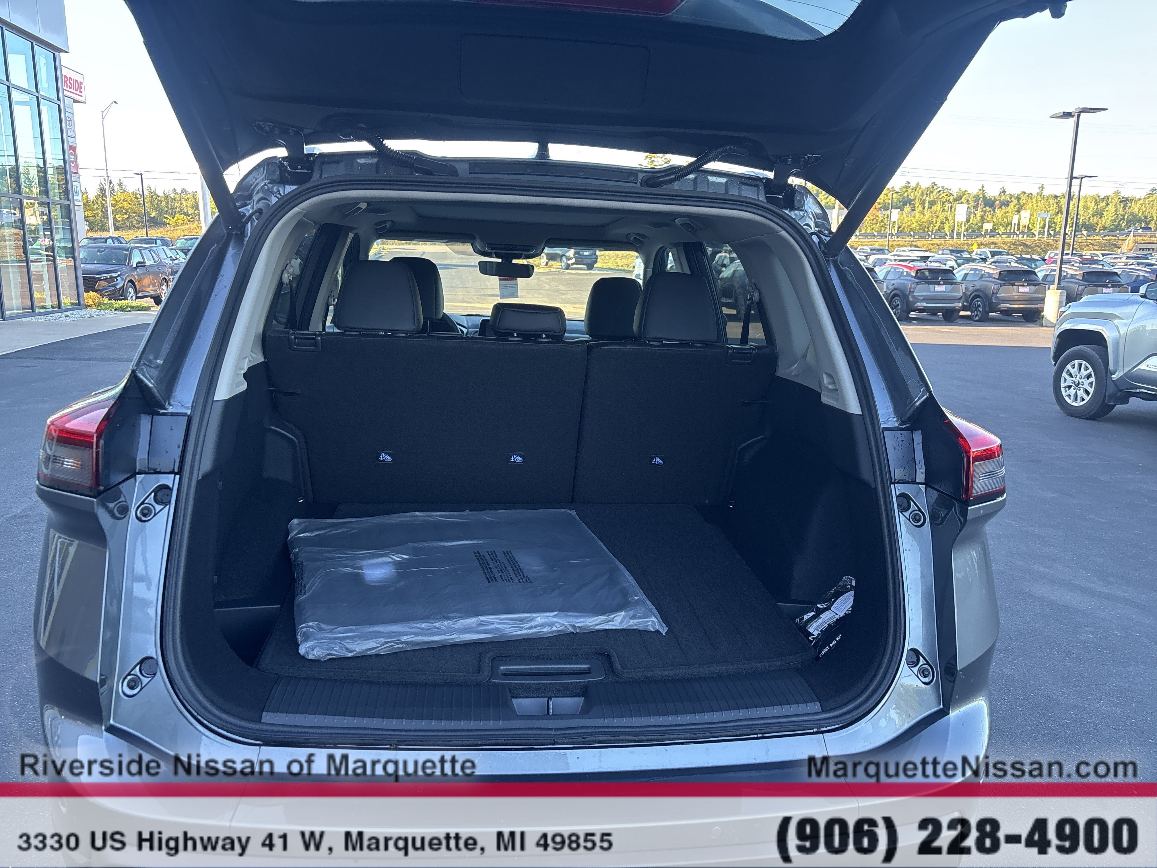 New 2026 Nissan Rogue Dark Armor AWD/4WD image 8