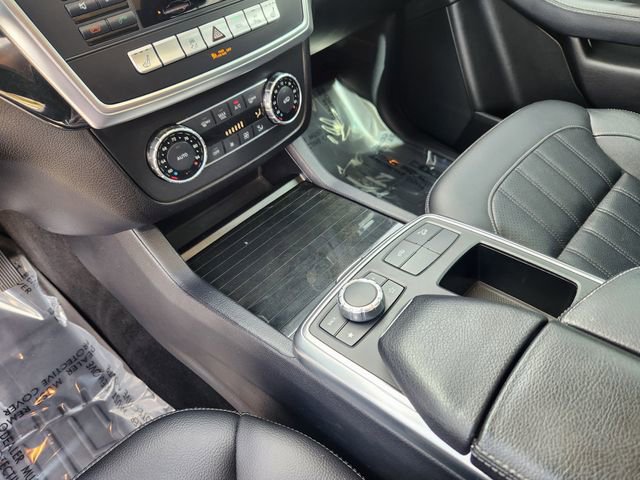 Used 2016 Mercedes-Benz GL 450 4MATIC image 28