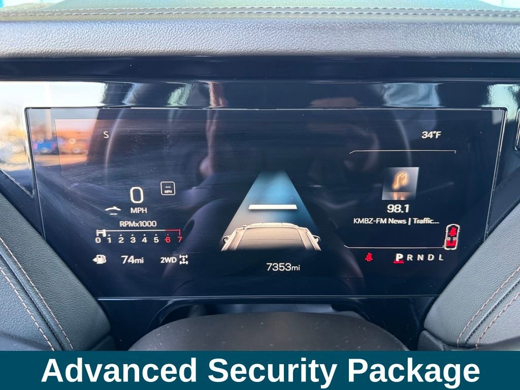 Used 2025 GMC Yukon AT4 w/ AT4 Premium Package image 10