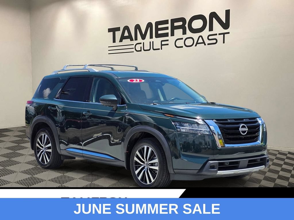 Used 2023 Nissan Pathfinder Platinum FWD image 1