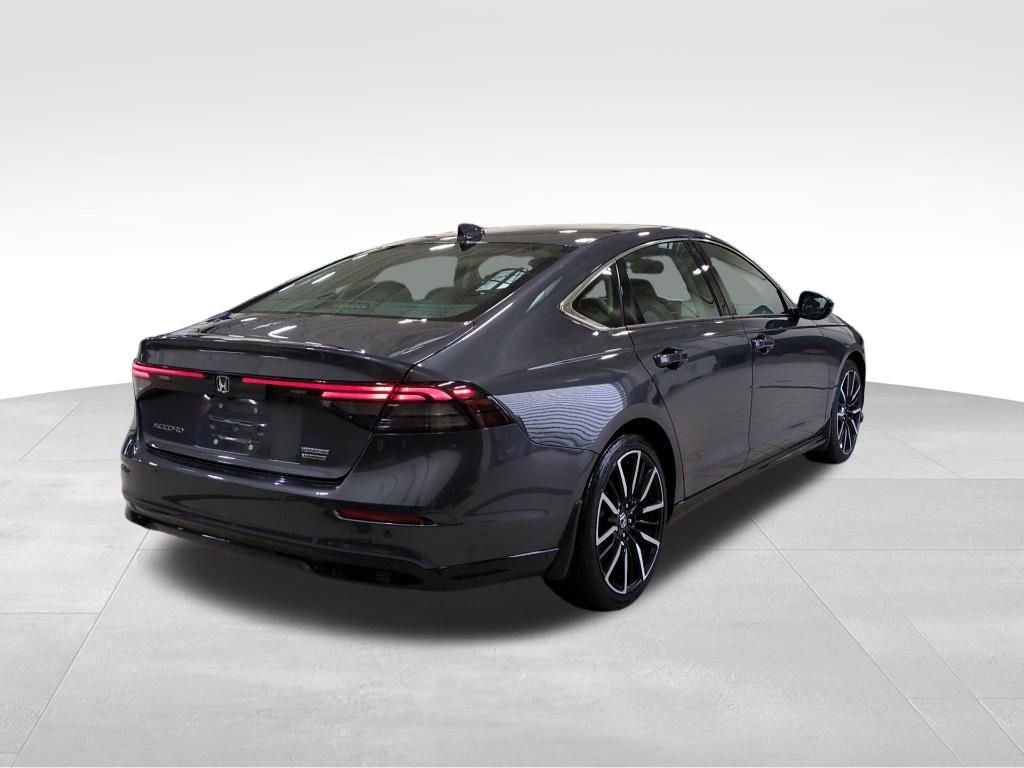 Used 2023 Honda Accord Touring image 16