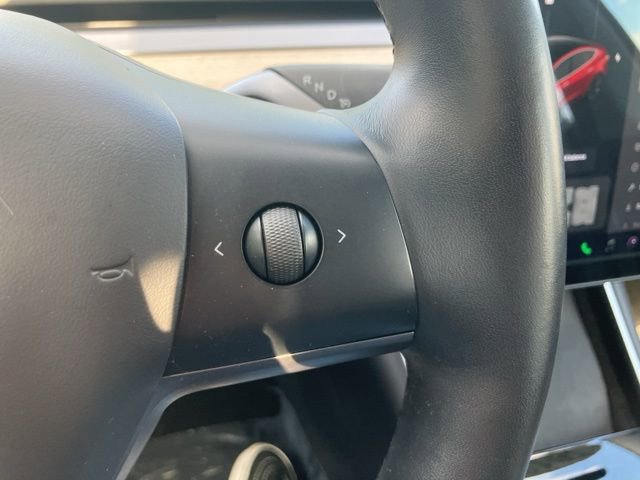 Used 2018 Tesla Model 3 Long Range image 17