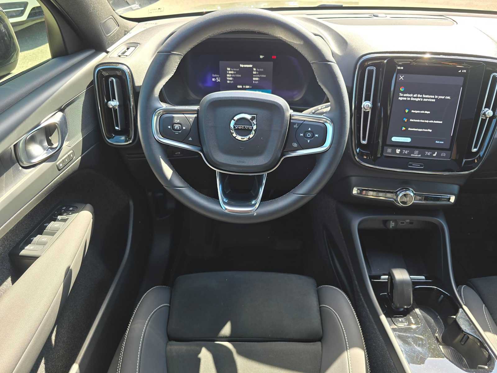 Certified 2023 Volvo C40 P8 Recharge Plus w/ Climate Package AWD/4WD image 18